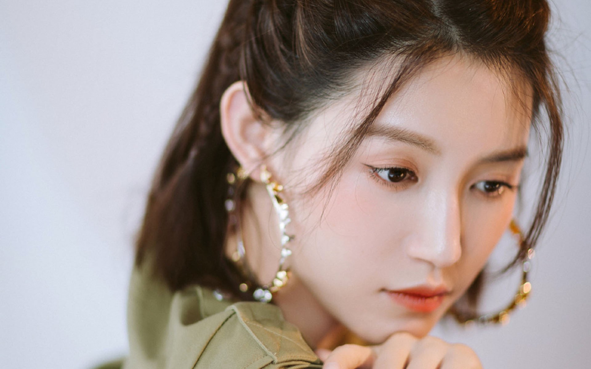 中国青少年篮球联赛网络直播热潮不断，吸引大量观众，中国青少年篮球协会